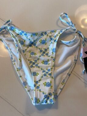 wild fable White & Blue Floral Tie-Side Swim Bottoms